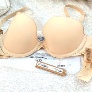 Skims 32d demi nwt